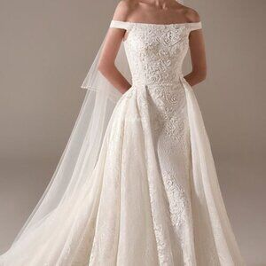 Melinda by Pronovias